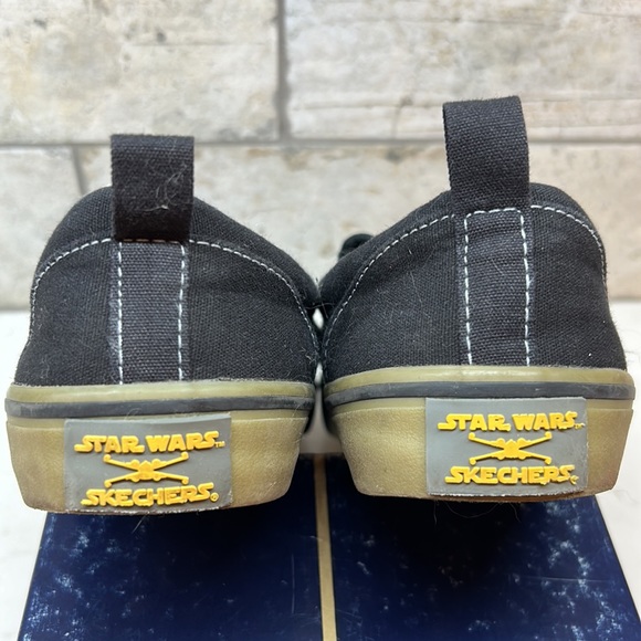 Star Wars Sketcher slip on Runners - Picture 4 of 7